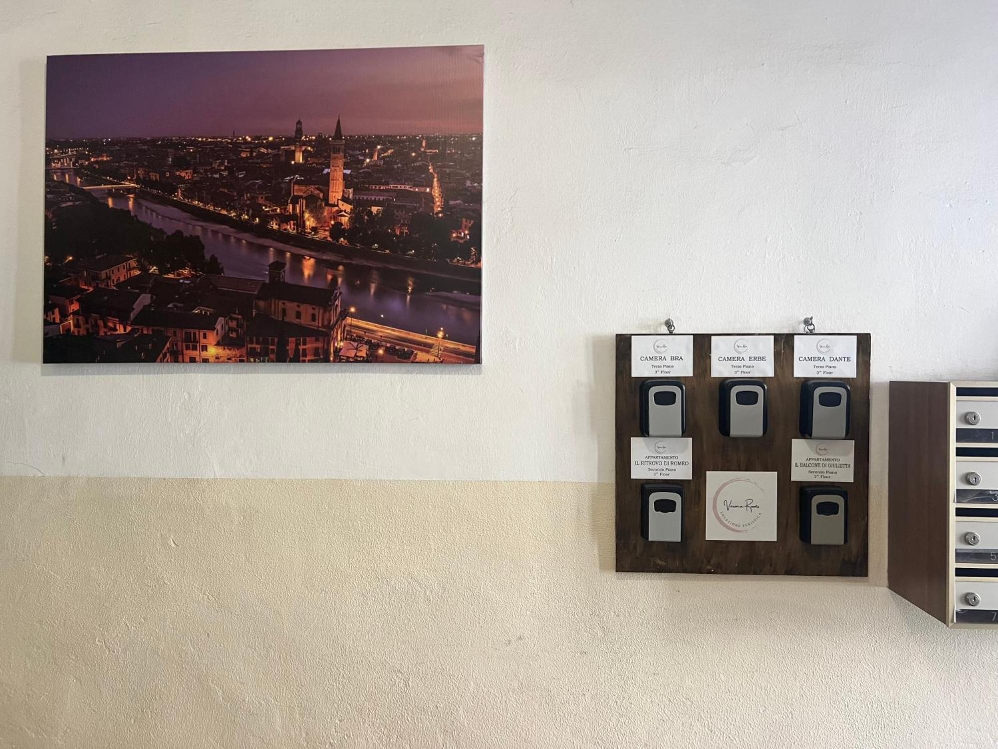 Verona Rooms Екстериор снимка