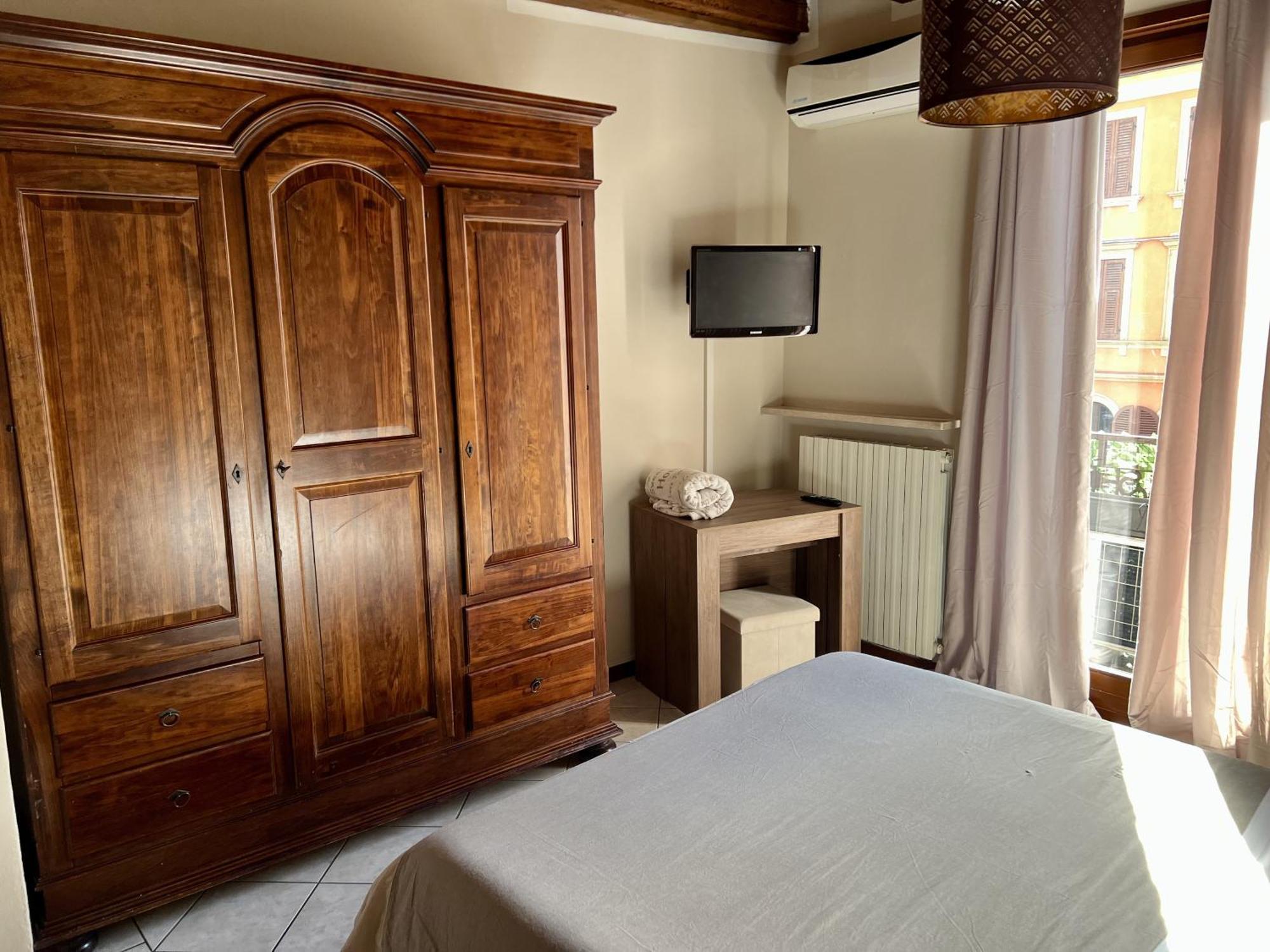Verona Rooms Екстериор снимка